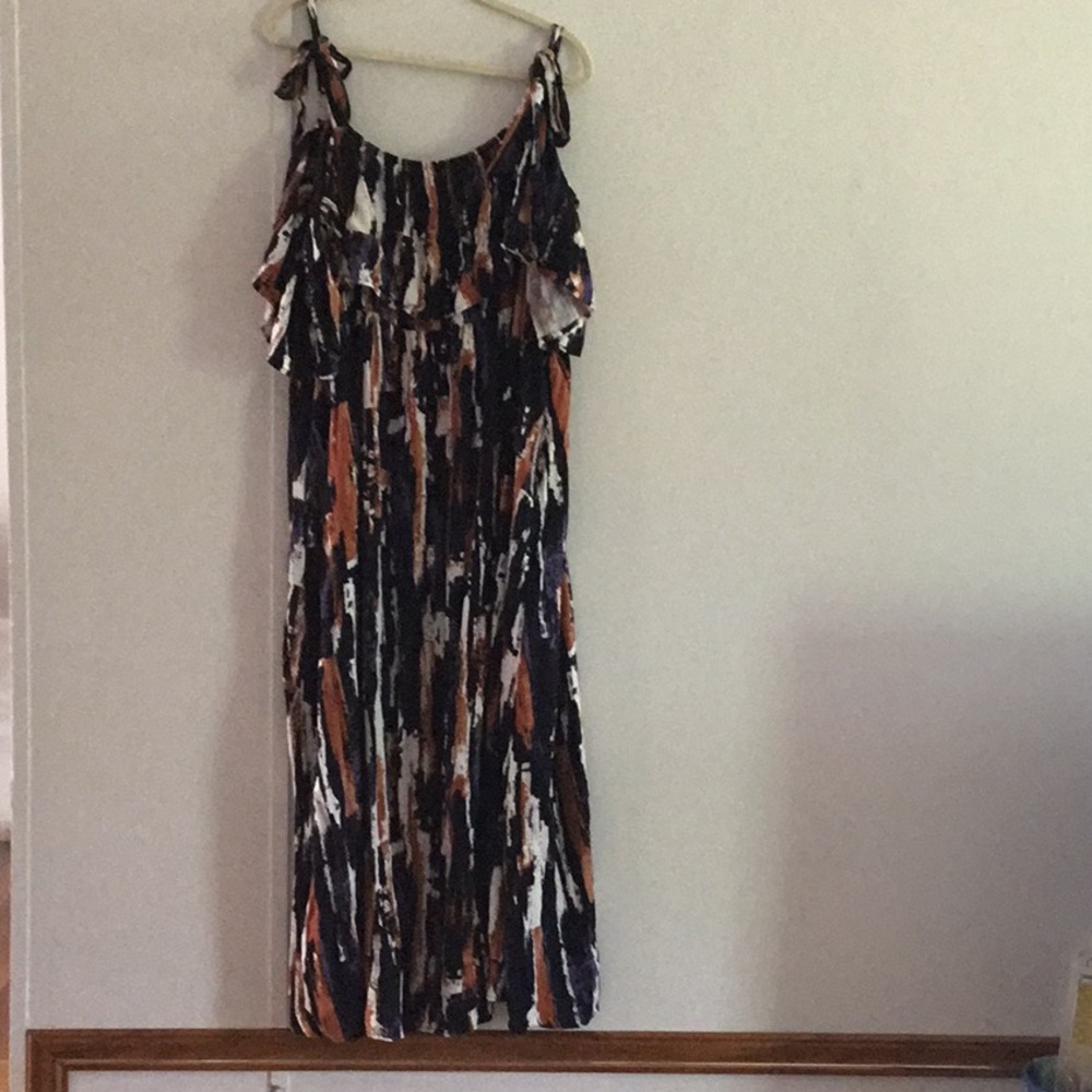 Avenue Black and White Sheath Midi Dress